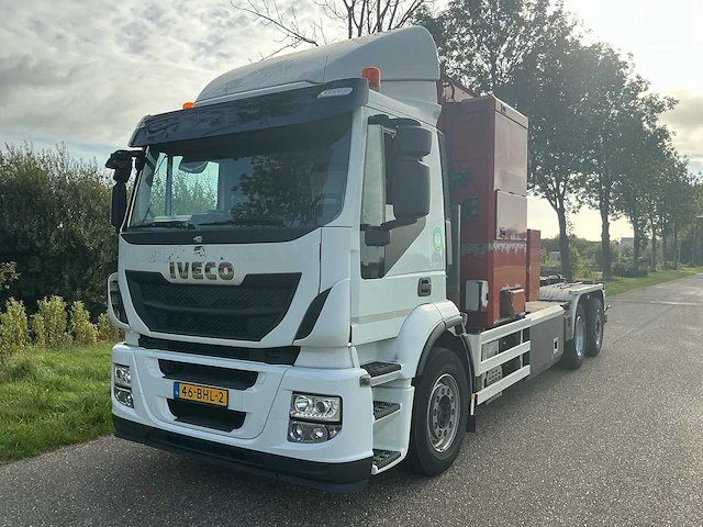 2016 iveco vuilniswagen ad260sy-ps cng - vrachtwagen - afbeelding 1 van  54