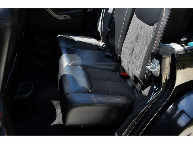 2016 jeep wrangler "75 year" unlimited suv 3,6l v6 - afbeelding 68 van  109