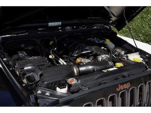 2016 jeep wrangler "75 year" unlimited suv 3,6l v6 - afbeelding 100 van  103