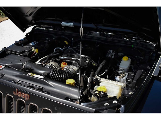 2016 jeep wrangler "75 year" unlimited suv 3,6l v6 - afbeelding 101 van  103