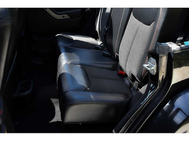 2016 jeep wrangler "75 year" unlimited suv 3,6l v6 - afbeelding 64 van  103