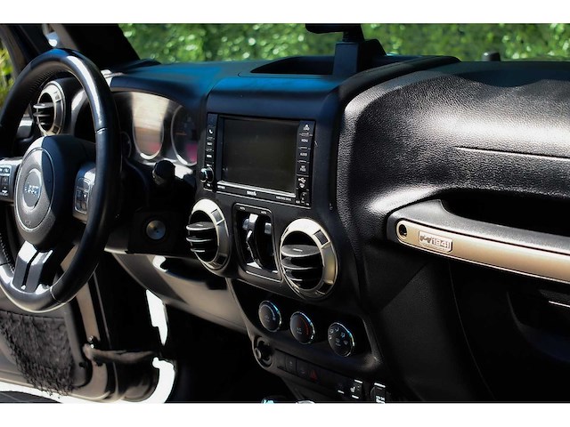 2016 jeep wrangler "75 year" unlimited suv 3,6l v6 - afbeelding 81 van  103