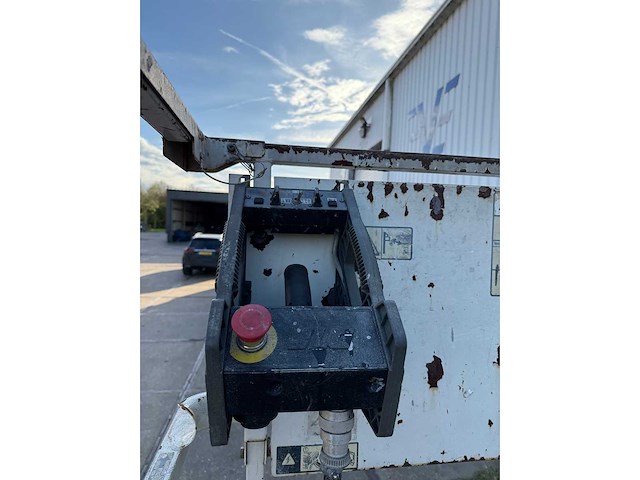 2016 jlg 2646 es schaarhoogwerker - afbeelding 5 van  8