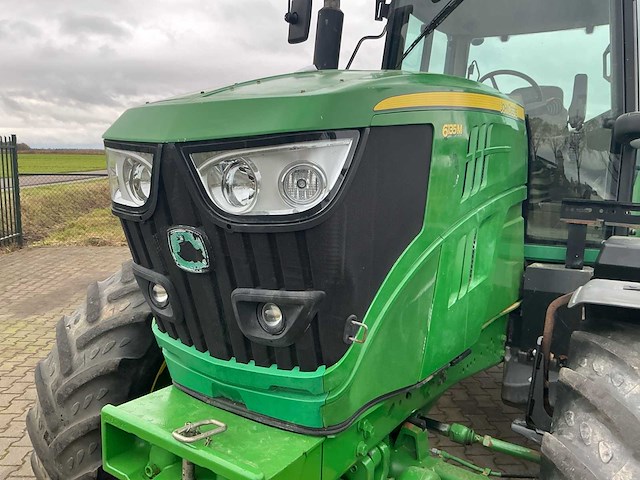 2016 john deere 6135m vierwielaangedreven landbouwtractor - afbeelding 13 van  23