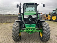 2016 john deere 6135m vierwielaangedreven landbouwtractor - afbeelding 2 van  23