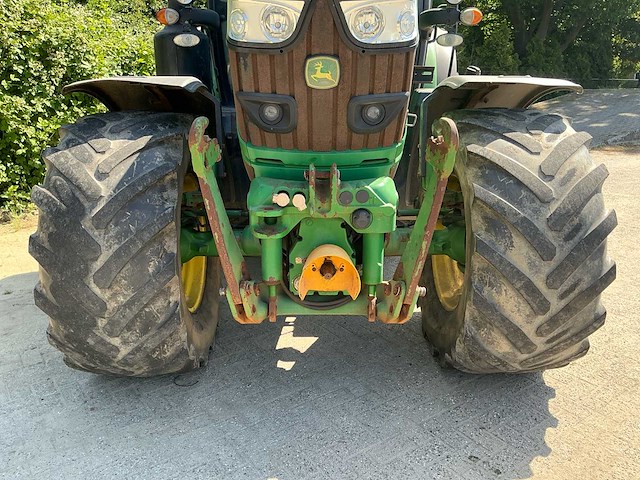 2016 john deere 6155r vierwielaangedreven landbouwtractor - afbeelding 11 van  18