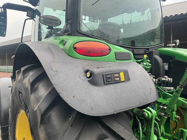 2016 john deere 6155r vierwielaangedreven landbouwtractor - afbeelding 8 van  52