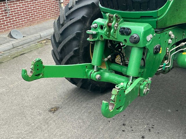 2016 john deere 6155r vierwielaangedreven landbouwtractor - afbeelding 15 van  52