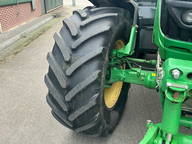 2016 john deere 6155r vierwielaangedreven landbouwtractor - afbeelding 18 van  52