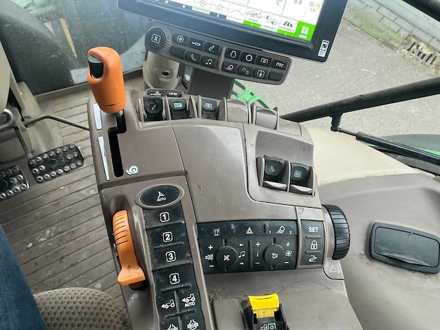 2016 john deere 6155r vierwielaangedreven landbouwtractor - afbeelding 41 van  52