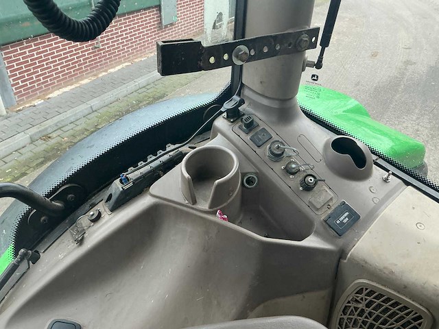 2016 john deere 6155r vierwielaangedreven landbouwtractor - afbeelding 42 van  52