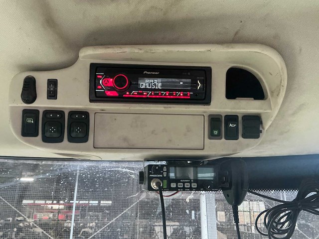 2016 john deere 6155r vierwielaangedreven landbouwtractor - afbeelding 47 van  52