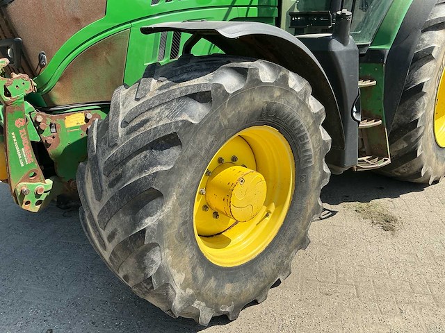 2016 john deere 6155r vierwielaangedreven landbouwtractor - afbeelding 17 van  30