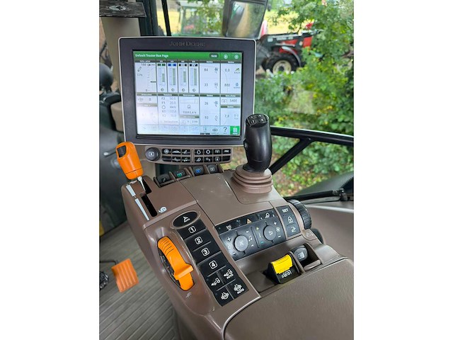 2016 john deere 6215r vierwielaangedreven landbouwtractor - afbeelding 6 van  15