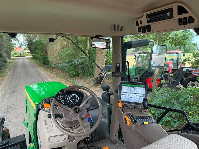 2016 john deere 6215r vierwielaangedreven landbouwtractor - afbeelding 1 van  9