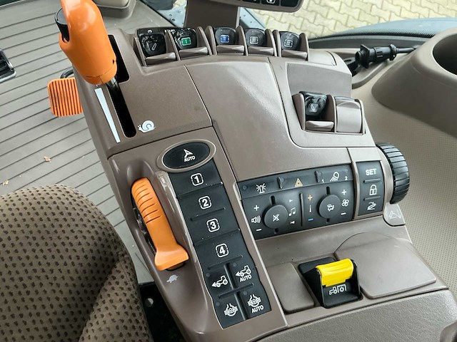 2016 john deere 7310 r vierwielaangedreven landbouwtractor - afbeelding 26 van  31