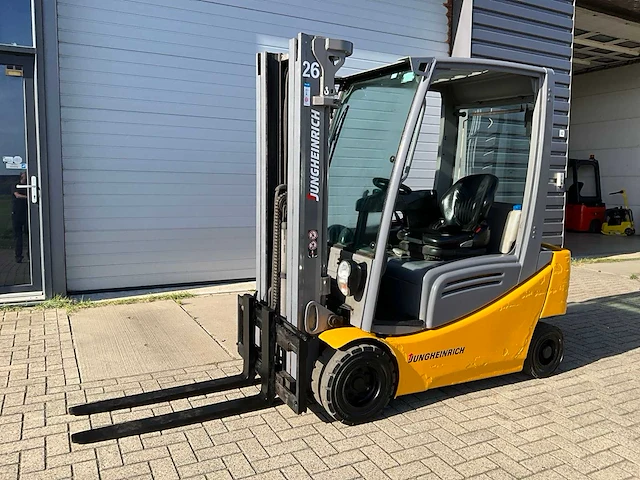 2016 jungheinrich efg 320 vorkheftruck - afbeelding 1 van  14