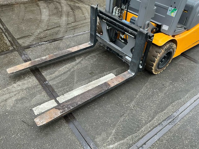 2016 jungheinrich efg320 vorkheftruck - afbeelding 2 van  10