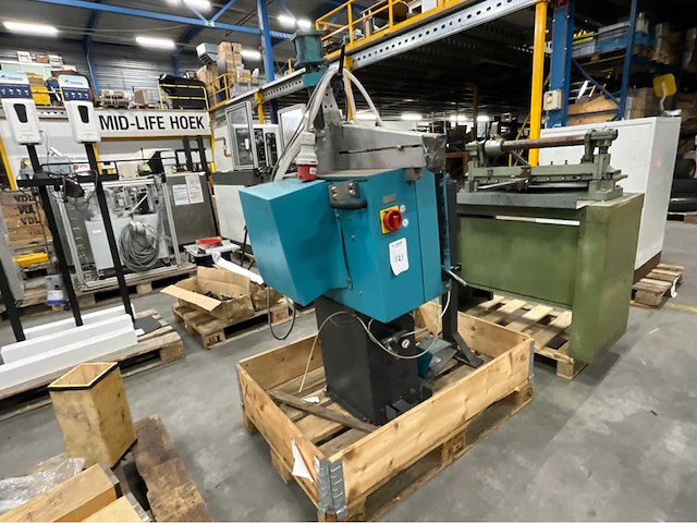 2016 kaltenbach tl450 onderlopende afkortcirkelzaagmachine - afbeelding 7 van  14