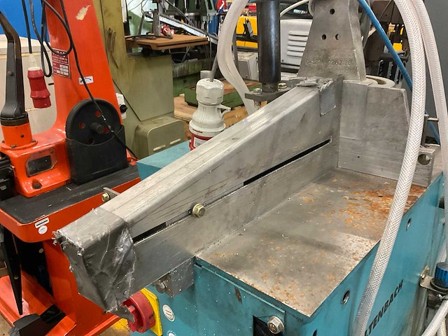 2016 kaltenbach tl450 onderlopende afkortcirkelzaagmachine - afbeelding 2 van  13