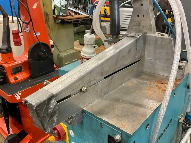 2016 kaltenbach tl450 onderlopende afkortcirkelzaagmachine - afbeelding 2 van  14
