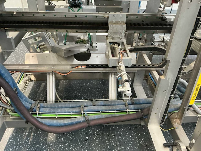 2016 knecht ta-545 dozenmaker dekselmaker met invoerbaan - afbeelding 9 van  41