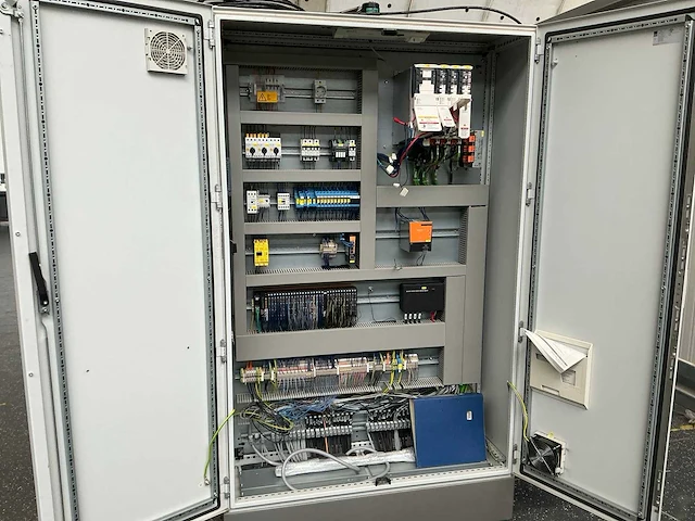 2016 knecht ta-545 dozenmaker dekselmaker met invoerbaan - afbeelding 18 van  41