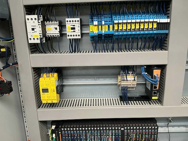2016 knecht ta-545 dozenmaker dekselmaker met invoerbaan - afbeelding 21 van  41