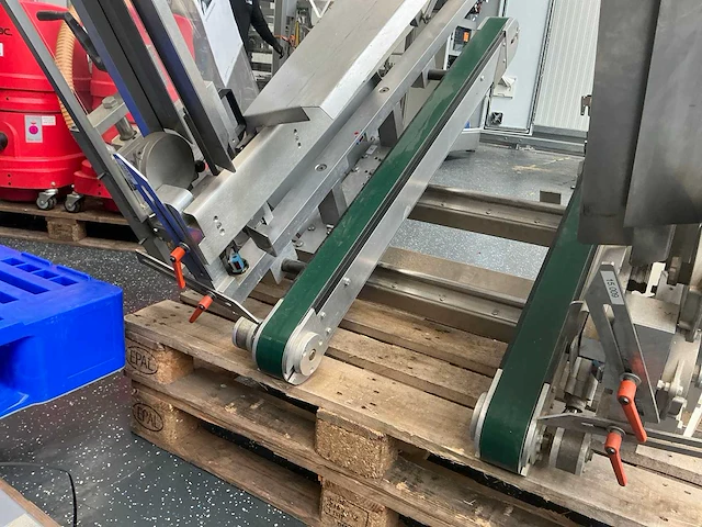 2016 knecht ta-545 dozenmaker dekselmaker met invoerbaan - afbeelding 32 van  41