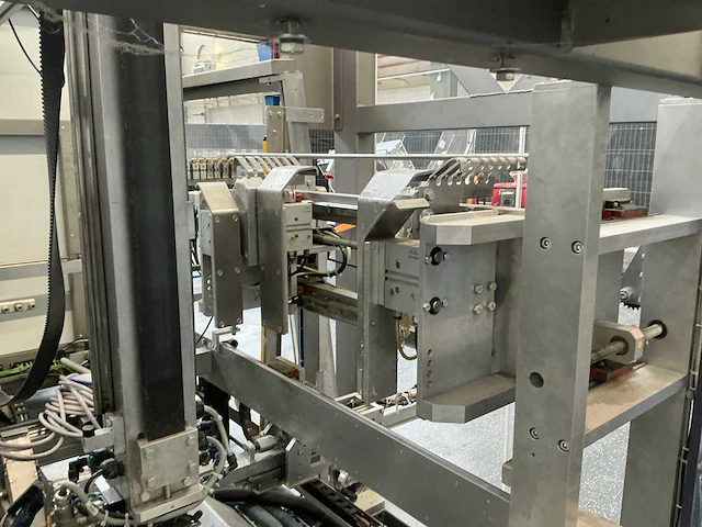 2016 knecht ta-545 dozenmaker dekselmaker met invoerbaan - afbeelding 40 van  41
