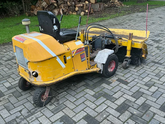 2016 knikmops 50 rollmops veeg machine - afbeelding 15 van  18