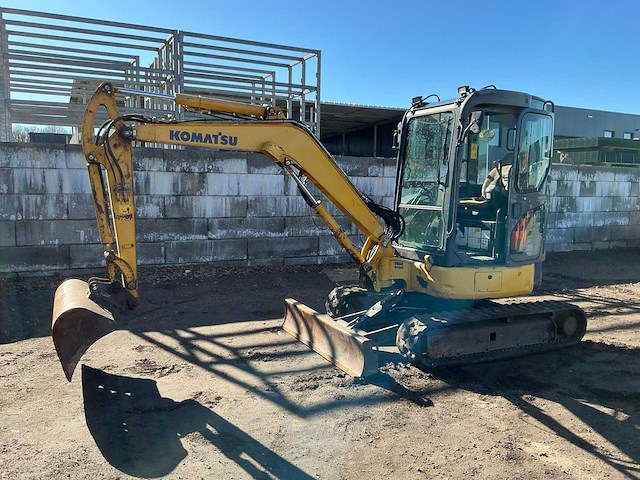 2016 komatsu pc 35 mr-3 minigraafmachine - afbeelding 1 van  29
