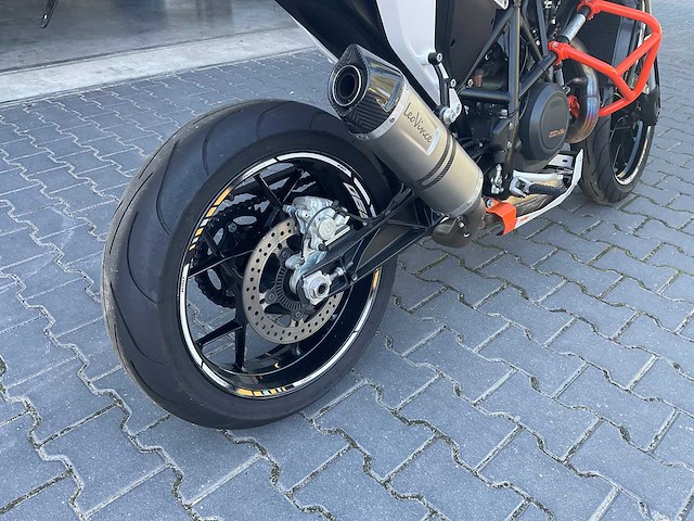2016 ktm - 690 duke - motorcycle - afbeelding 9 van  11