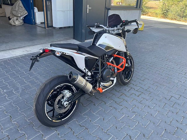 2016 ktm - 690 duke - motorcycle - afbeelding 10 van  11
