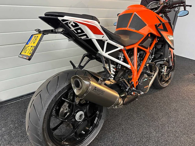 2016 ktm 1290 superduke r abs motorfiets - afbeelding 6 van  8