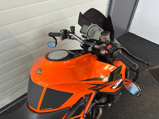 2016 ktm 1290 superduke r abs motorfiets - afbeelding 2 van  8