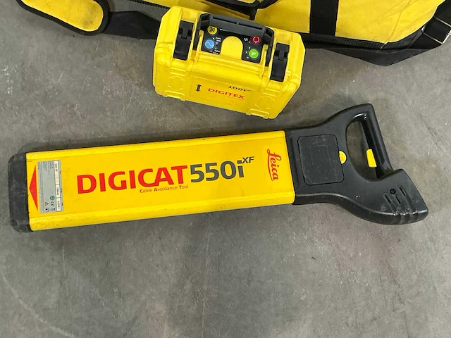 2016 leica digicat 550i xf kabelzoeker met diepte uitlezing incl. generator - afbeelding 2 van  6