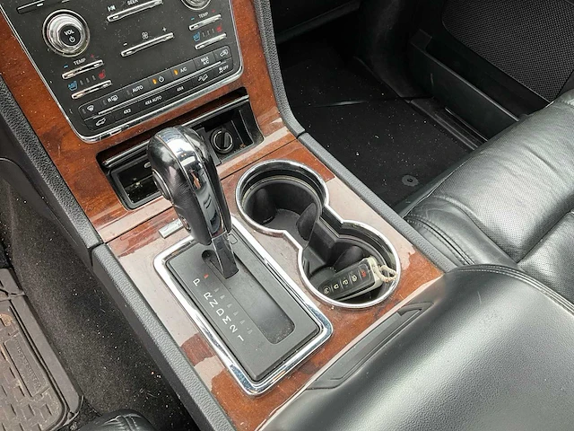 2016 lincoln navigator bedrijfswagen vvn-65-t - afbeelding 22 van  45