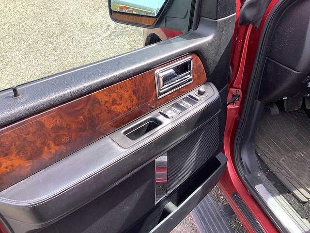 2016 lincoln navigator bedrijfswagen vvn-65-t - afbeelding 7 van  35