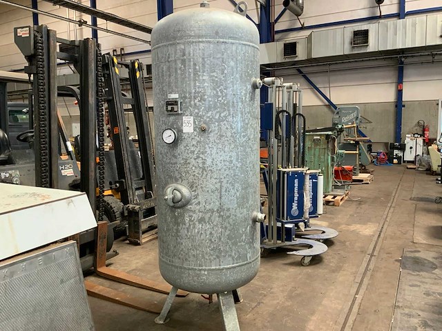 2016 magnet kh.60.50 persluchttank - afbeelding 1 van  5