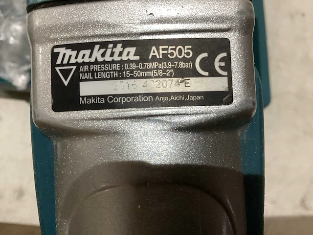 2016 makita af 505 pneumatische tacker - afbeelding 3 van  3