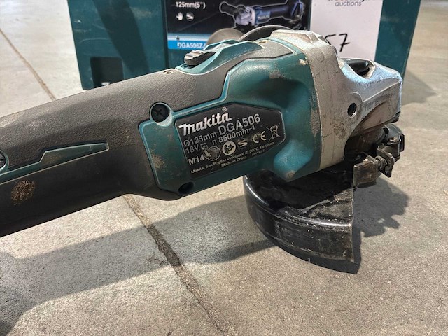 2016 makita dga506zj haakse slijpmachine 125mm - afbeelding 3 van  3