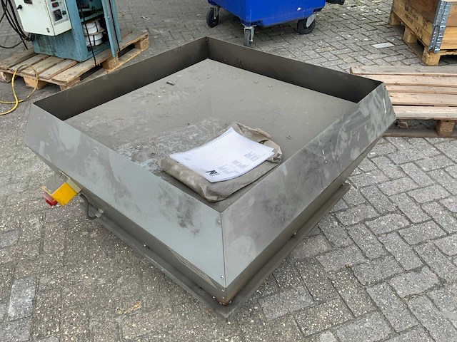 2016 mark 560ac dakventilator - afbeelding 3 van  3