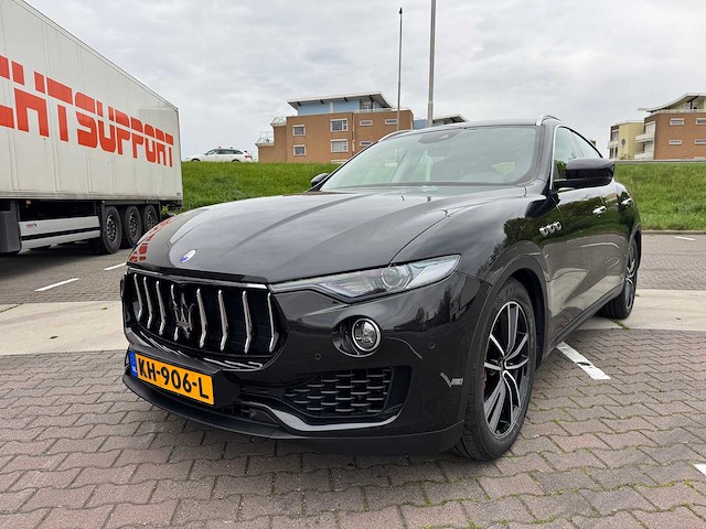 2016 maserati levante 3.0 v6 d awd; kh-906-l - afbeelding 2 van  38