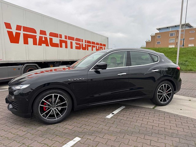 2016 maserati levante 3.0 v6 d awd; kh-906-l - afbeelding 17 van  38