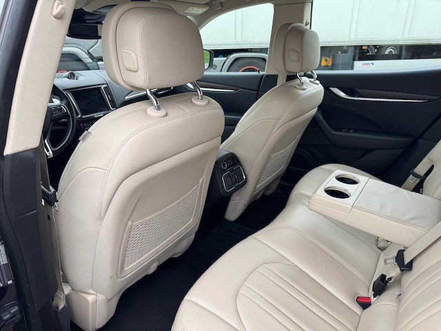 2016 maserati levante 3.0 v6 d awd; kh-906-l - afbeelding 21 van  38