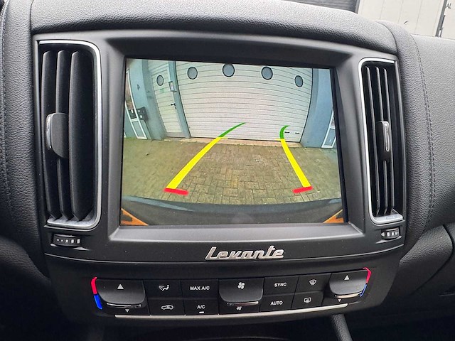 2016 maserati levante 3.0 v6 d awd; kh-906-l - afbeelding 32 van  38