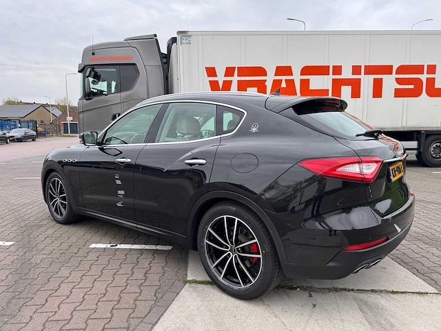2016 maserati levante 3.0 v6 d awd; kh-906-l - afbeelding 23 van  38