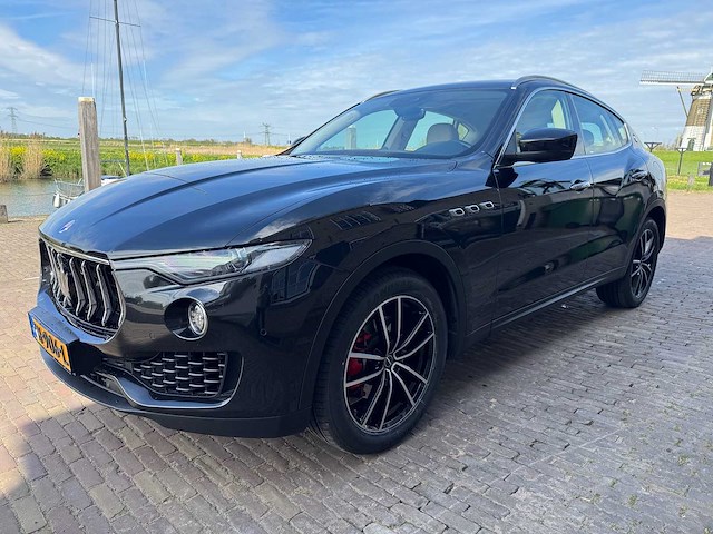 2016 maserati levante 3.0 v6 d awd; kh-906-l - afbeelding 35 van  38