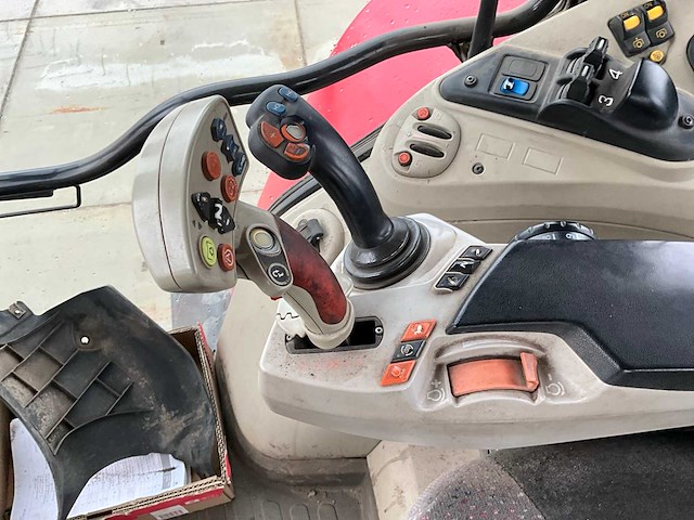 2016 massey ferguson 6716s vierwielaangedreven landbouwtractor - afbeelding 4 van  42